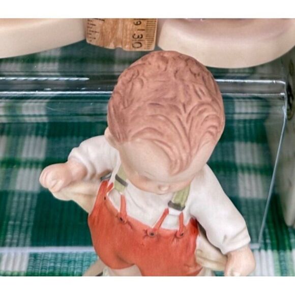 Memories of Yesterday Enesco Porcelain Figurine Boy With Empty Pockets Vintage N - Picture 6 of 8